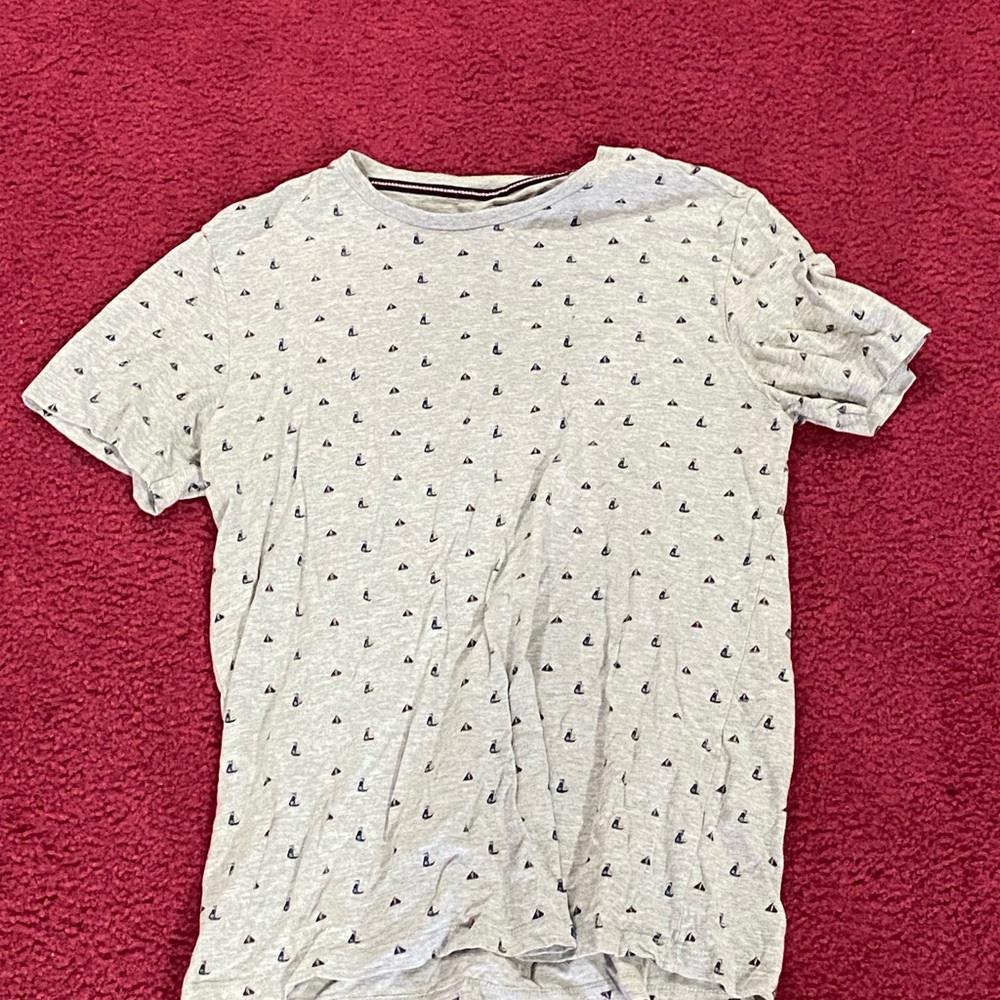 Denim & Flower Light Gray Crew Neck Tee with Navy Anchor Print